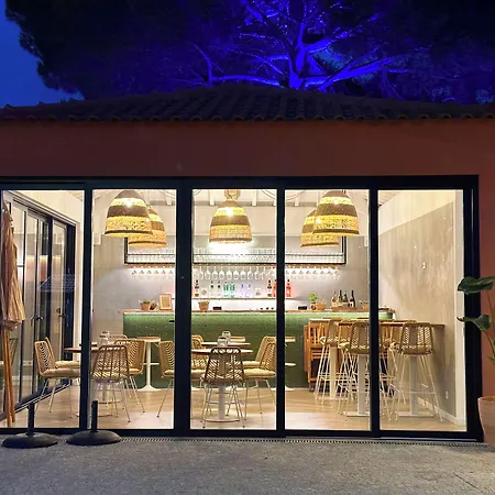The Lost Garden 酒店