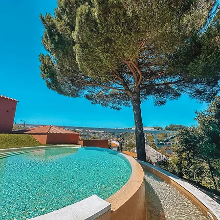 فندق The Lost Garden