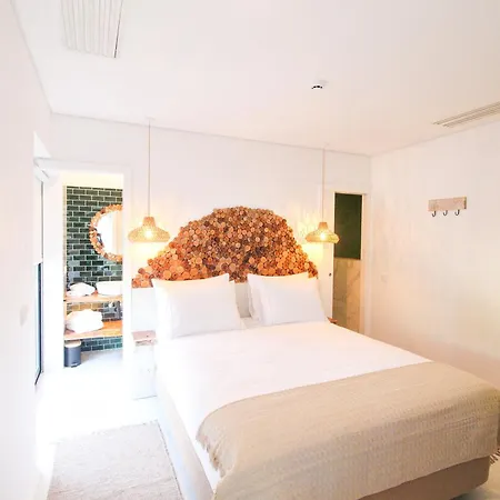 فندق The Lost Garden