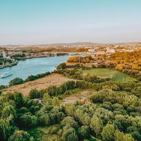 The Lost Garden فندق *