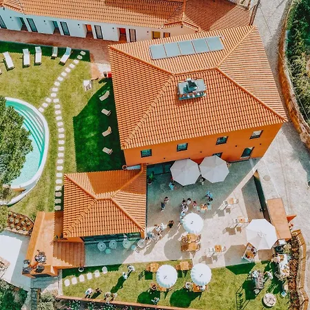 The Lost Garden * فيلا نوفا دي غايا