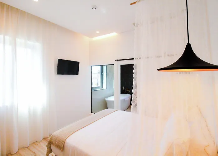 The Lost Garden Hotel 5*